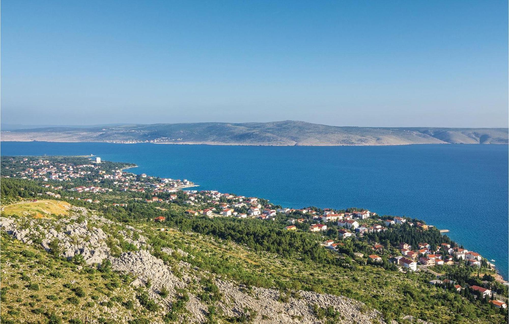 2 Bedroom Lovely Apartment In Starigrad Paklenica Dış mekan fotoğraf